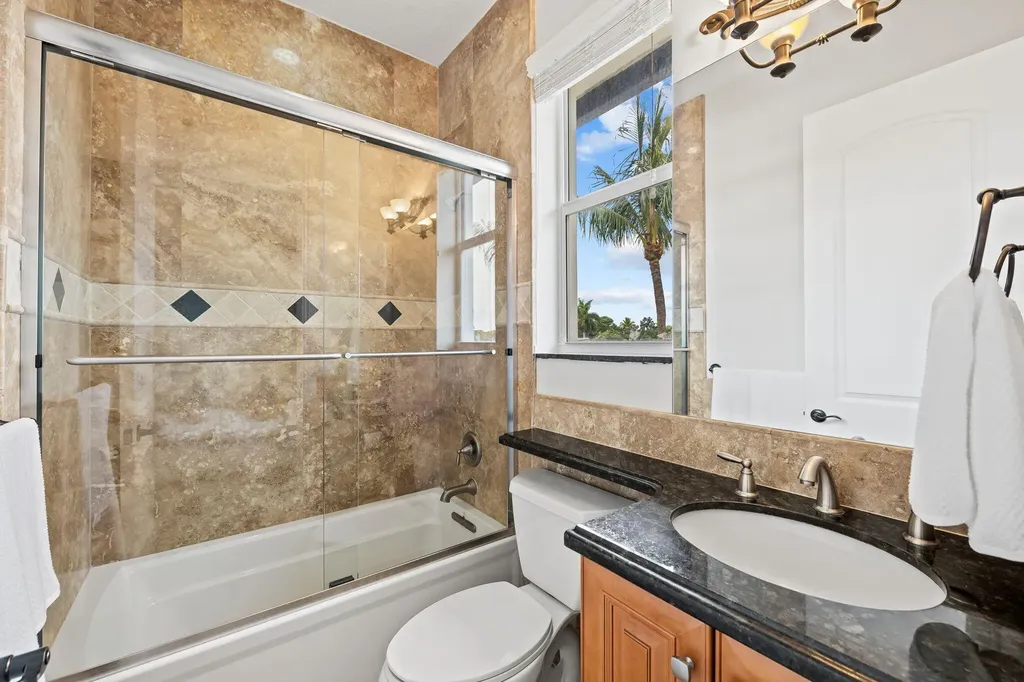 1261 NE 27th Way Pompano Beach FL 33062