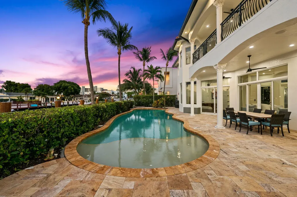 1261 NE 27th Way Pompano Beach FL 33062