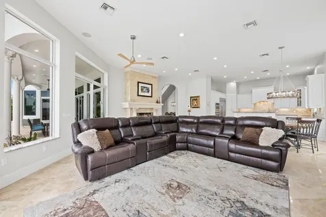 1261 NE 27th Way Pompano Beach FL 33062