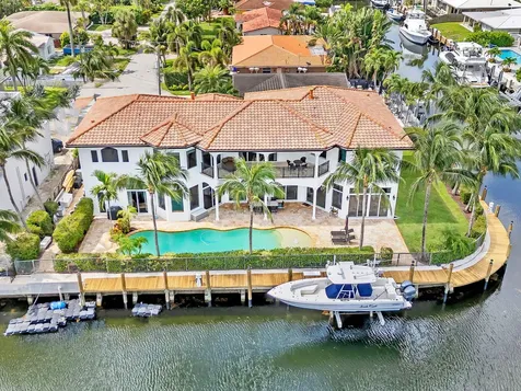 1261 NE 27th Way Pompano Beach FL 33062