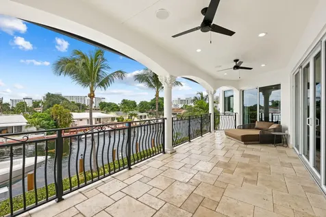 1261 NE 27th Way Pompano Beach FL 33062