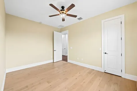 1261 NE 27th Way Pompano Beach FL 33062
