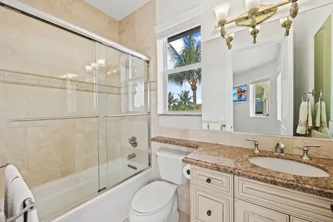 1261 NE 27th Way Pompano Beach FL 33062