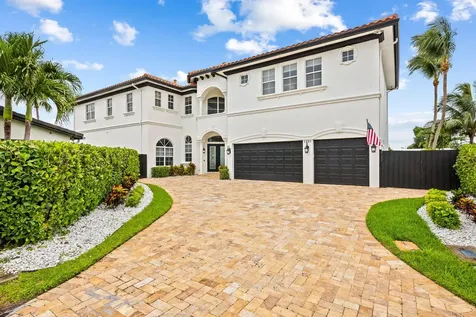 1261 NE 27th Way Pompano Beach FL 33062