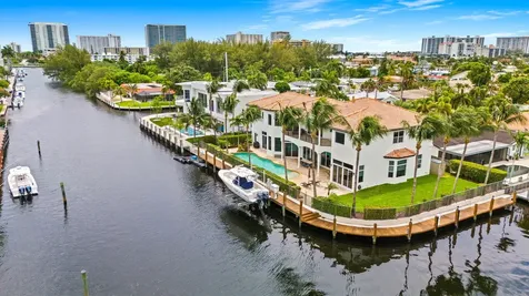 1261 NE 27th Way Pompano Beach FL 33062