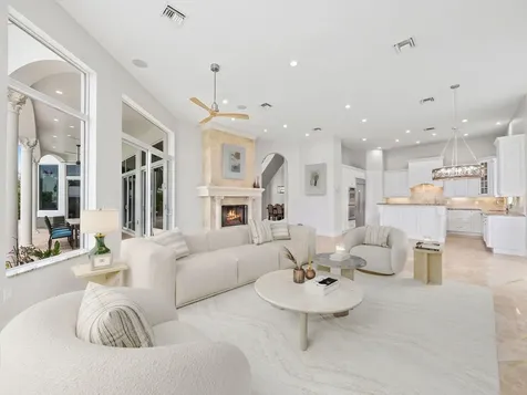 1261 NE 27th Way Pompano Beach FL 33062