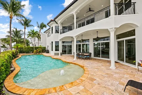 1261 NE 27th Way Pompano Beach FL 33062