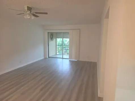 959 SE 2nd Avenue SE Deerfield Beach FL 33441
