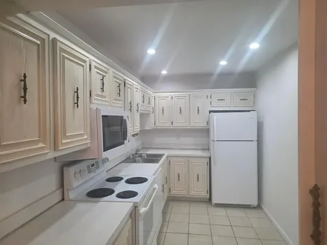 959 SE 2nd Avenue SE Deerfield Beach FL 33441