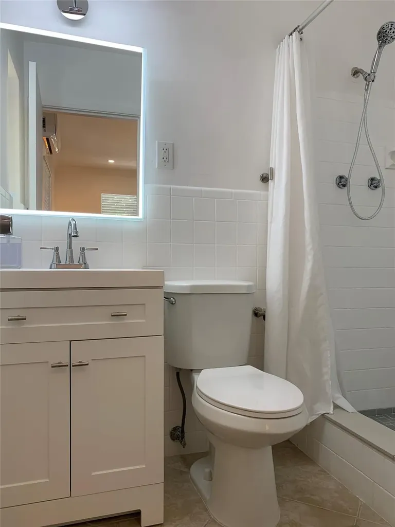 801 SW 10th Street Fort Lauderdale FL 33315