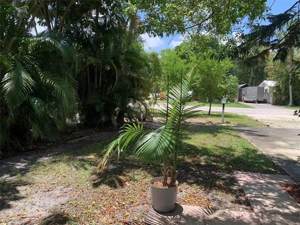 801 SW 10th Street Fort Lauderdale FL 33315