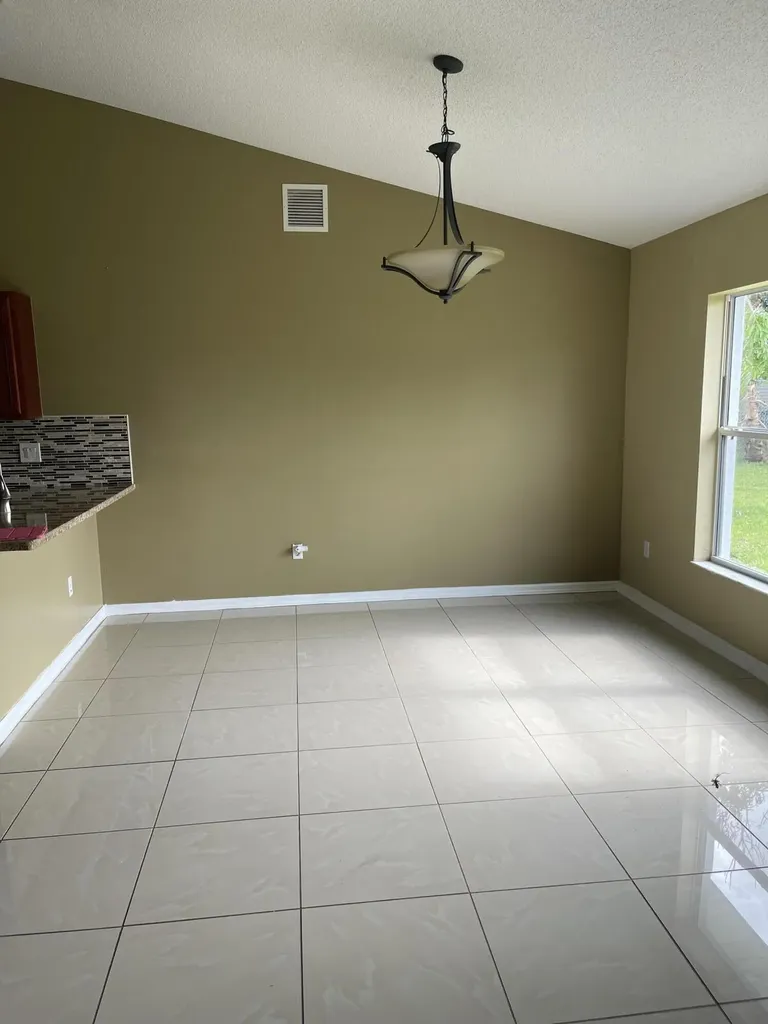688 SW Heather Street Port St Lucie FL 34983