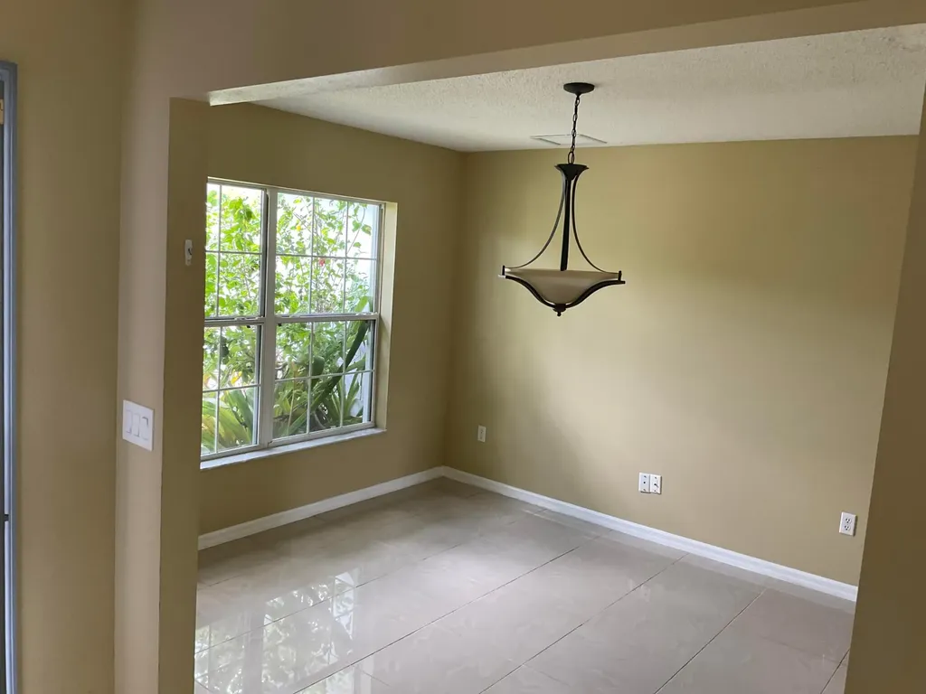 688 SW Heather Street Port St Lucie FL 34983