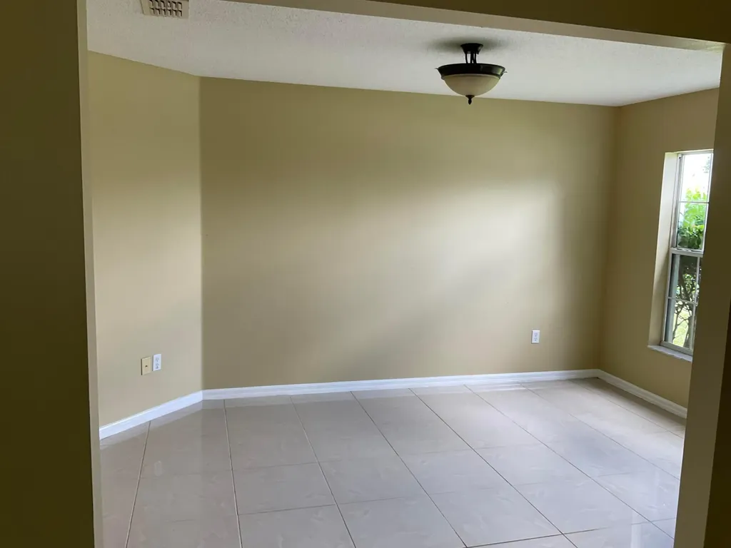 688 SW Heather Street Port St Lucie FL 34983