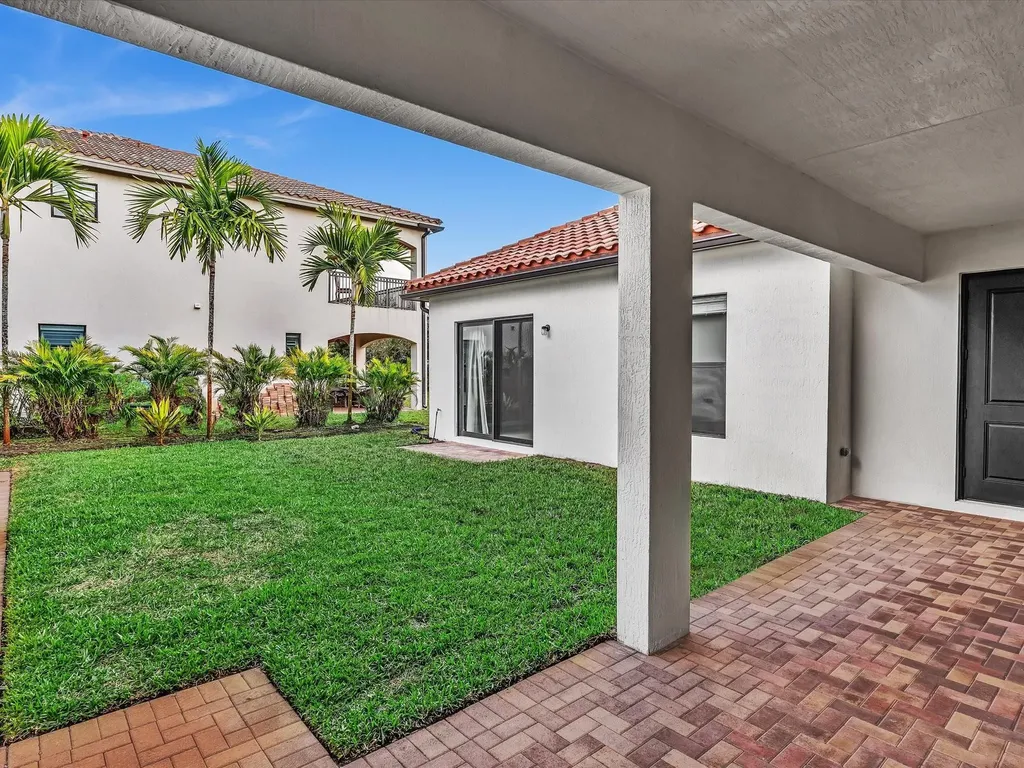 10630 SW 55th Street Cooper City FL 33328