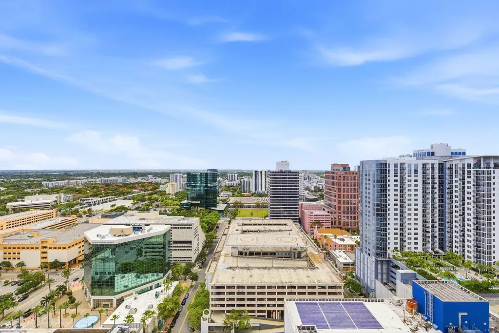 100 E Las Olas Boulevard Fort Lauderdale FL 33301