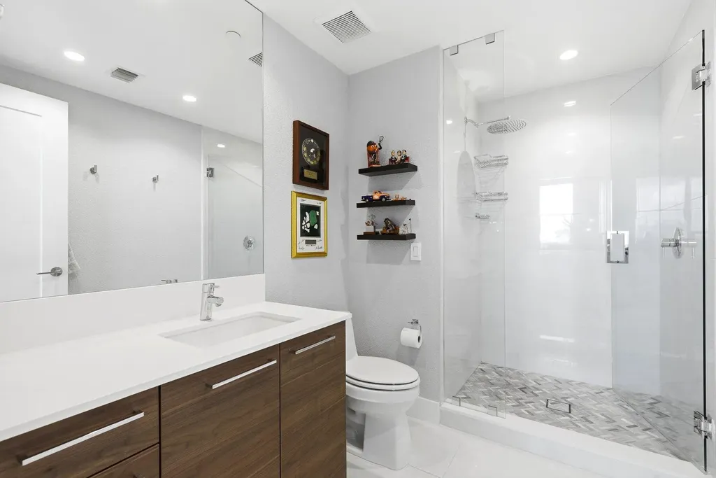 100 E Las Olas Boulevard Fort Lauderdale FL 33301
