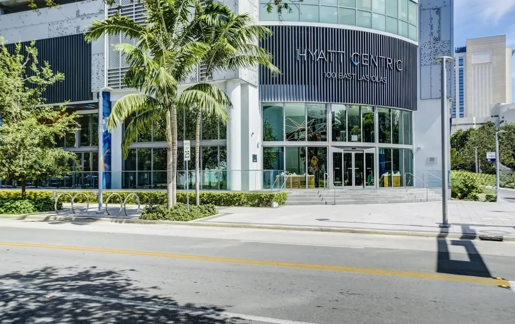 100 E Las Olas Boulevard Fort Lauderdale FL 33301