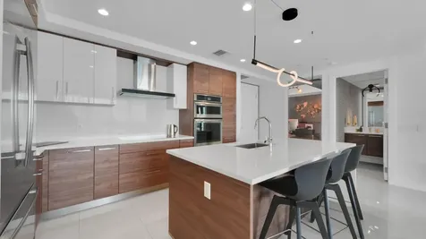 100 E Las Olas Boulevard Fort Lauderdale FL 33301