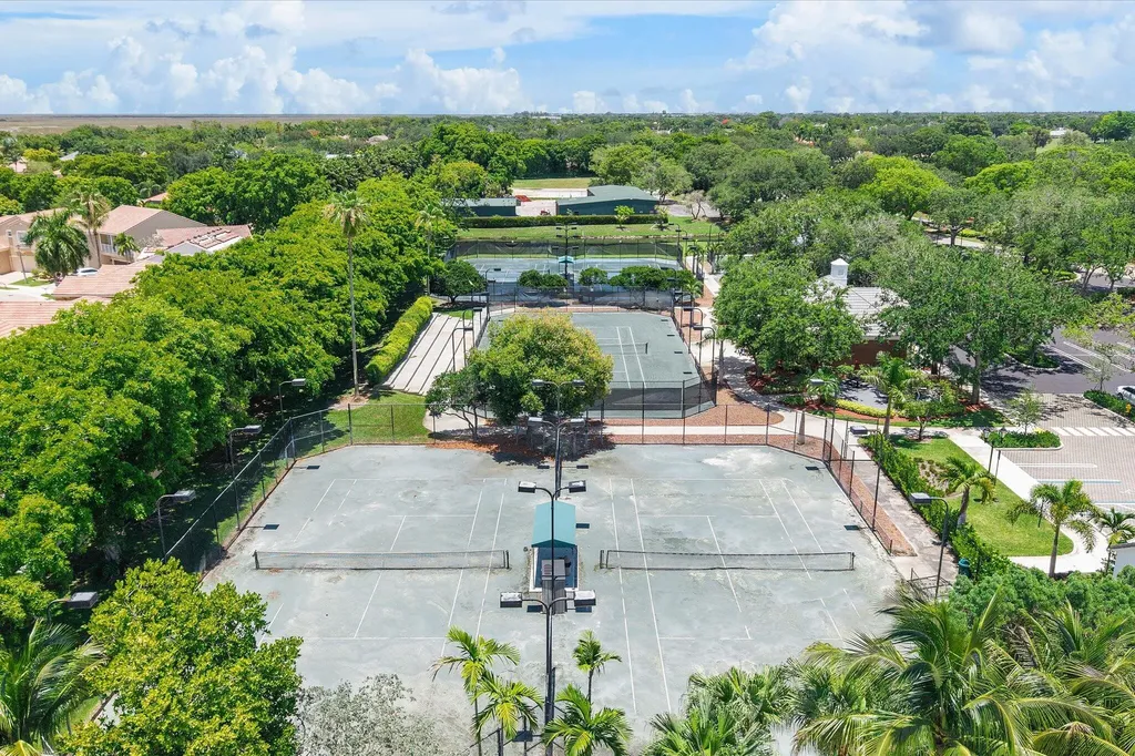 11911 Classic Drive Coral Springs FL 33071