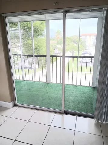 4170 Inverrary Drive Lauderhill FL 33319