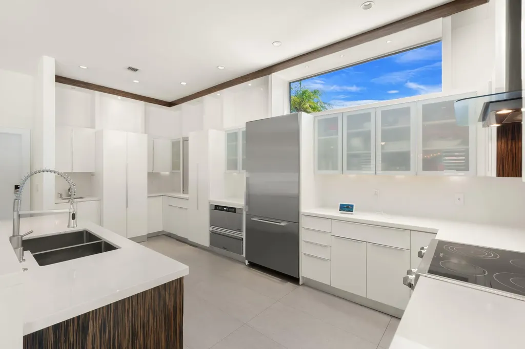 1254 NW 102nd Way Coral Springs FL 33071
