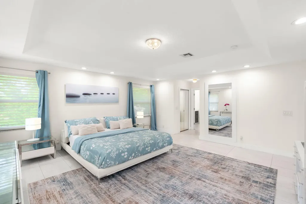 1254 NW 102nd Way Coral Springs FL 33071