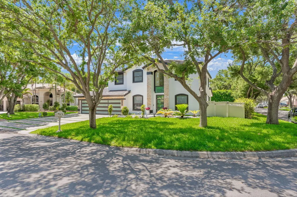 1254 NW 102nd Way Coral Springs FL 33071