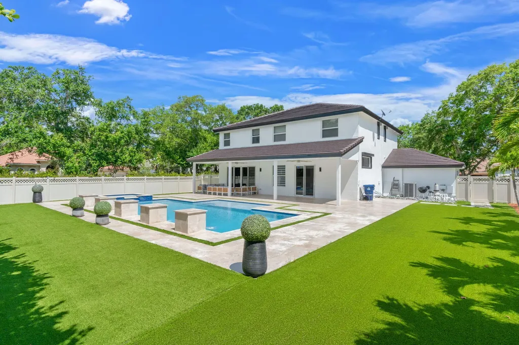 1254 NW 102nd Way Coral Springs FL 33071