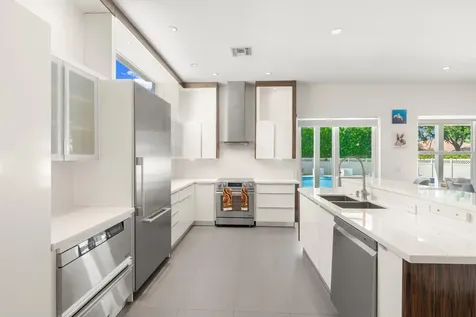 1254 NW 102nd Way Coral Springs FL 33071