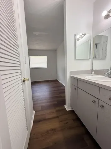 4001 NW 31st Avenue Lauderdale Lakes FL 33309
