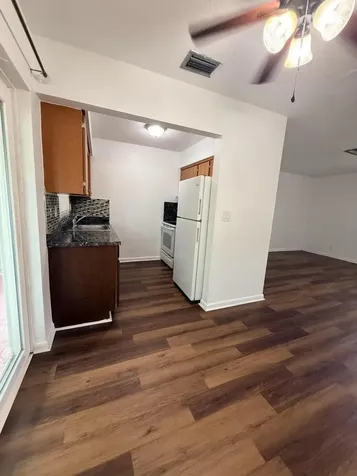 4001 NW 31st Avenue Lauderdale Lakes FL 33309