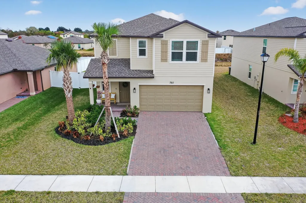 760 Carlyle Way Fort Pierce FL 34947