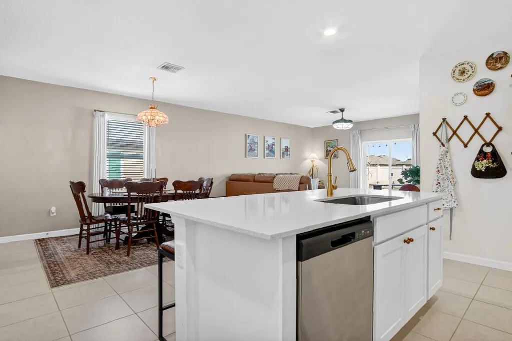 760 Carlyle Way Fort Pierce FL 34947