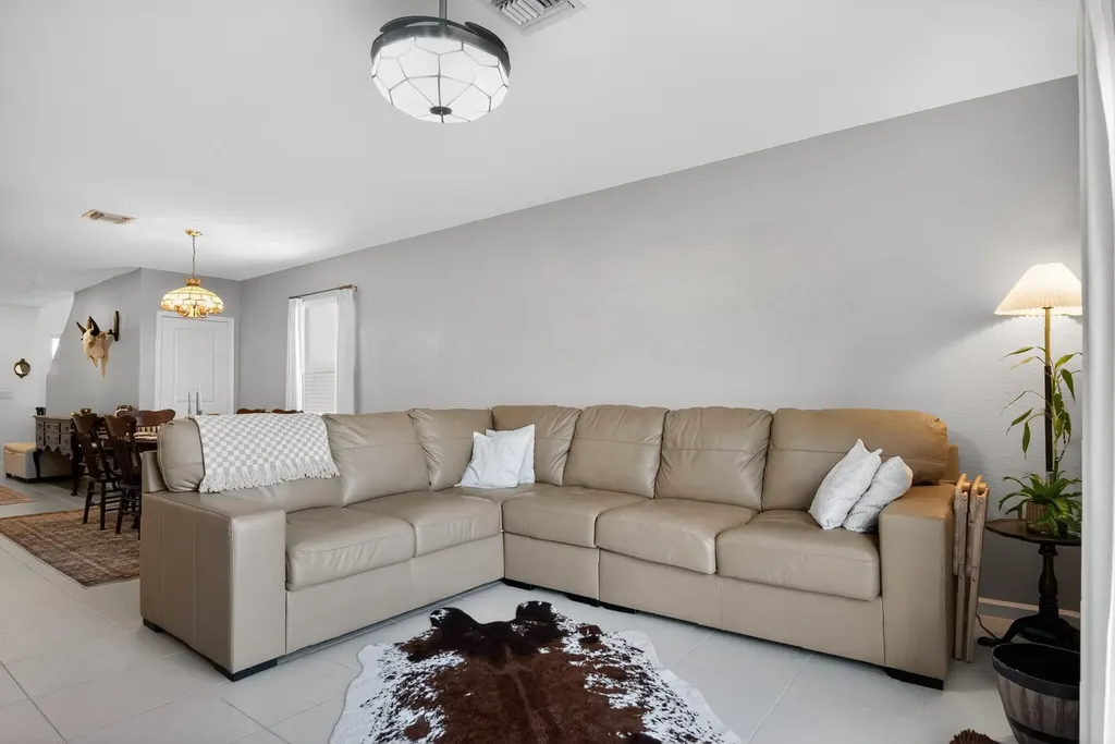 760 Carlyle Way Fort Pierce FL 34947