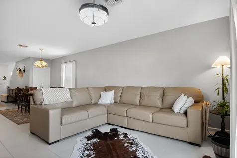 760 Carlyle Way Fort Pierce FL 34947