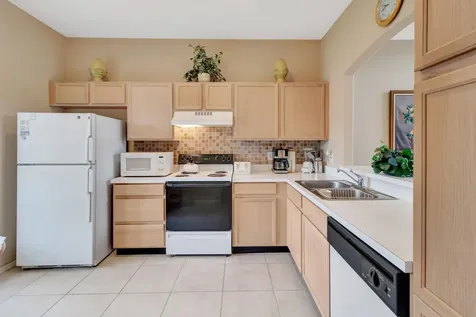 2613 Spring Hill Drive Kissimmee FL 34743