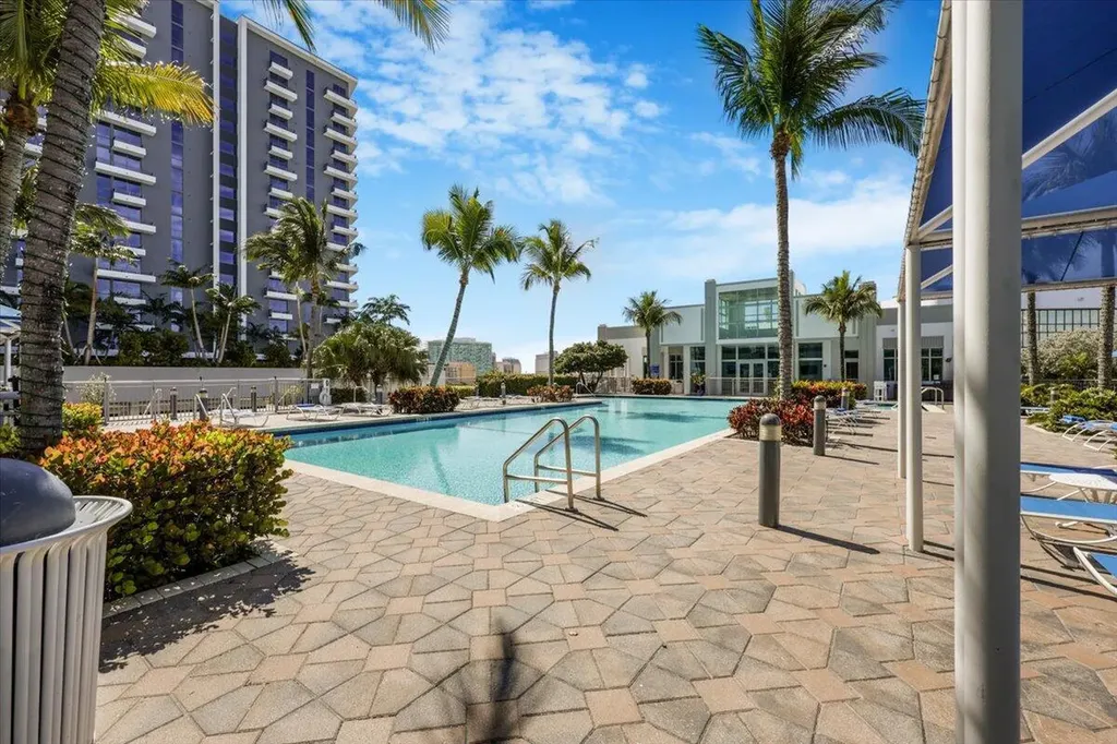 300 S Australian Avenue West Palm Beach FL 33401