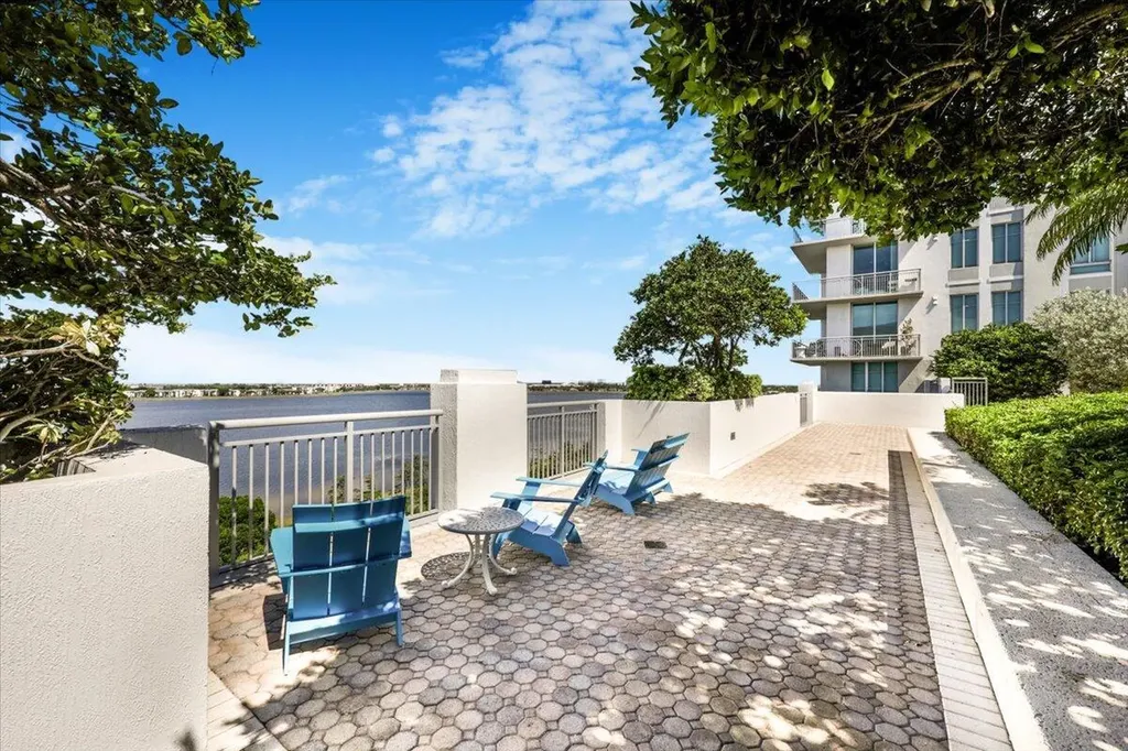 300 S Australian Avenue West Palm Beach FL 33401