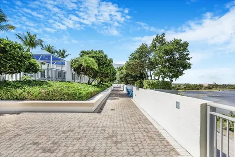 300 S Australian Avenue West Palm Beach FL 33401