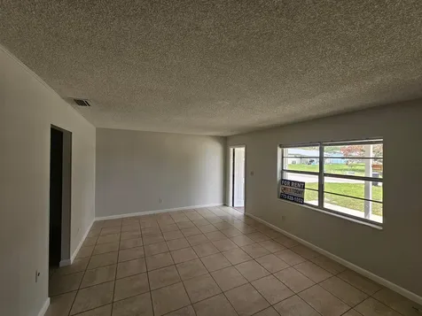 2031 Hugo Road Fort Pierce FL 34946