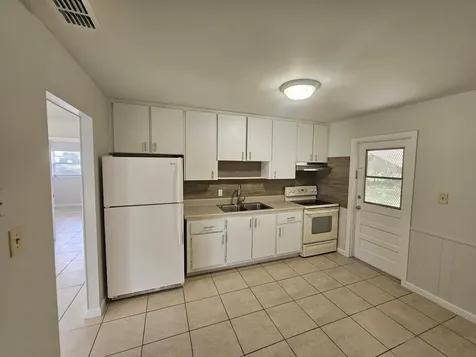 2031 Hugo Road Fort Pierce FL 34946