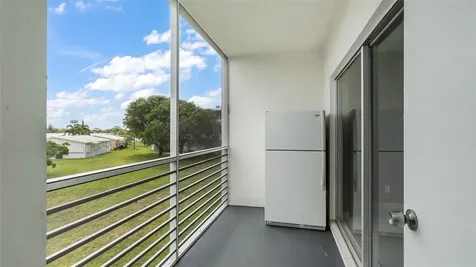 2309 Park Lane Hollywood FL 33021