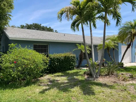 9627 SE Crest Court Hobe Sound FL 33455