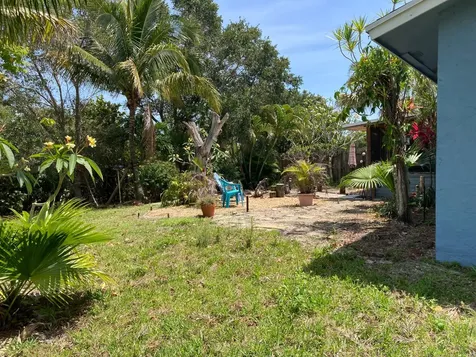 9627 SE Crest Court Hobe Sound FL 33455