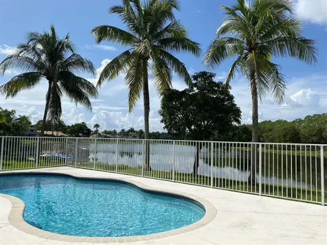 338 Cambridge Drive Weston FL 33326