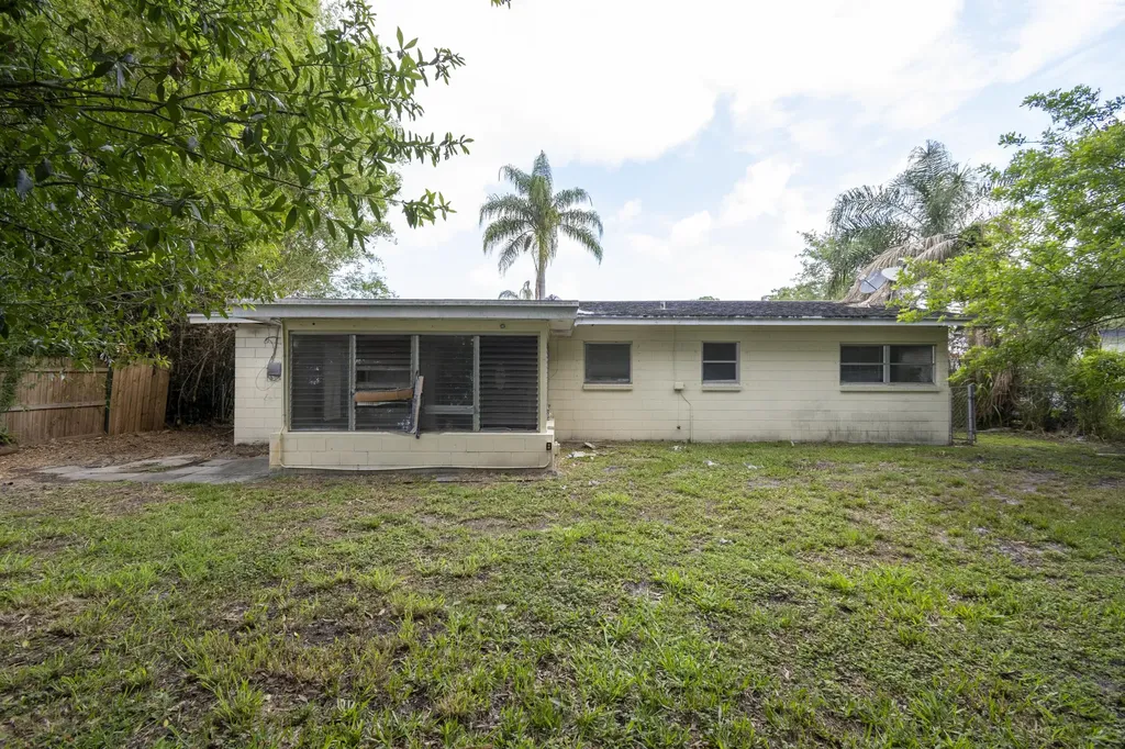 770 Lomas Street Port St Lucie FL 34952