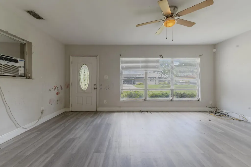 770 Lomas Street Port St Lucie FL 34952