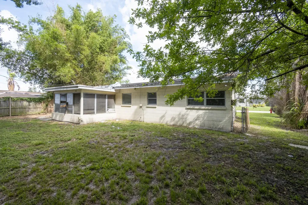 770 Lomas Street Port St Lucie FL 34952