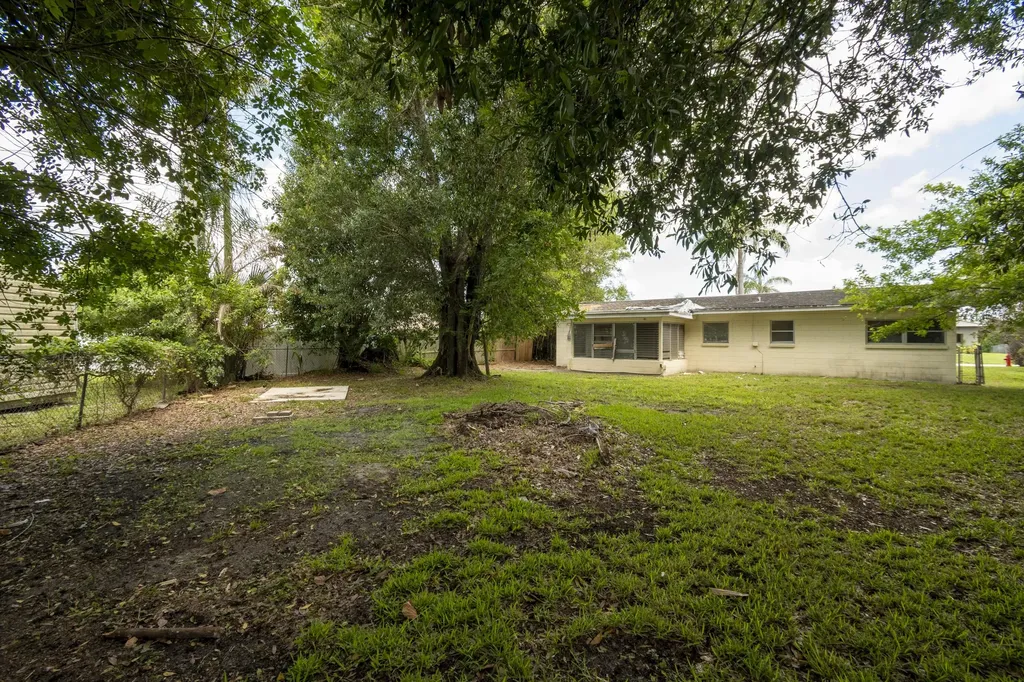 770 Lomas Street Port St Lucie FL 34952